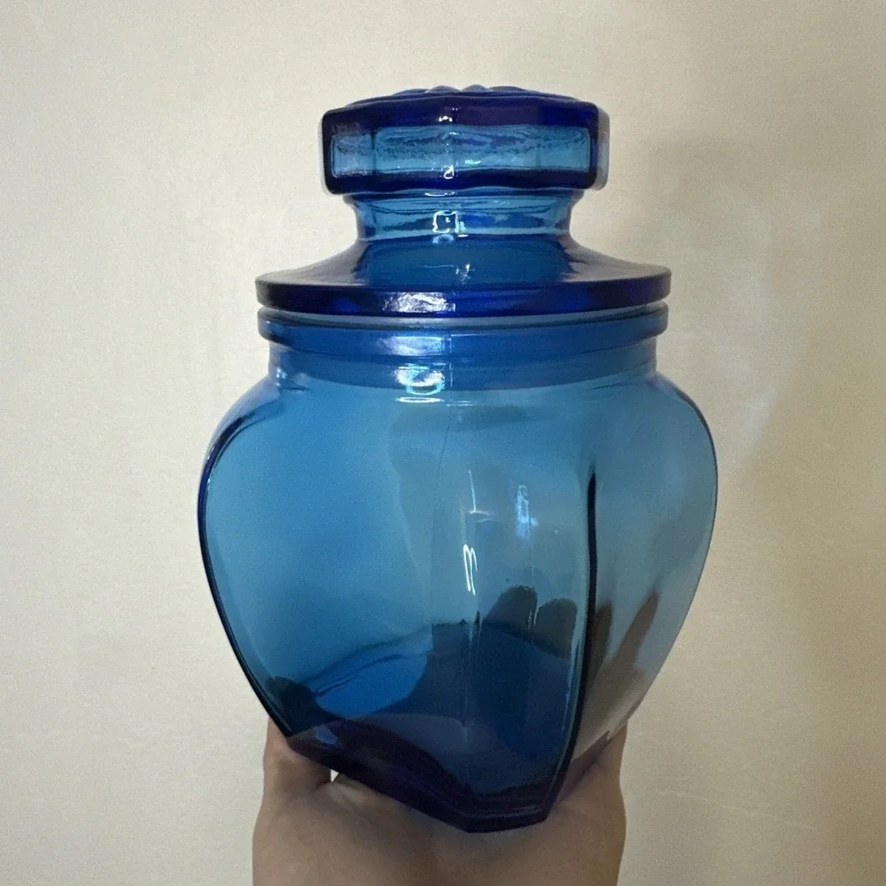 Vintage Collectible Anchor‎ Hocking Cobalt Blue Apothocary Glass Jar with Lid